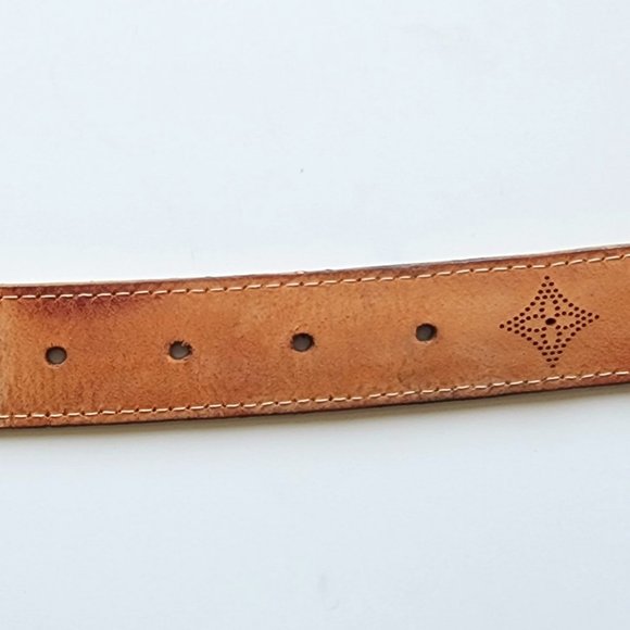 LOUIS VUITTON - AUTHENTIC METALLIC GOLD LEATHER PERFORATED MAHINA BELT - Picture 9 of 10